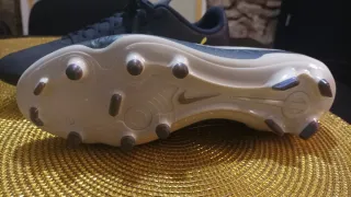 Botines Fútbol Nike y Puma Azul Amarillo/tornasol