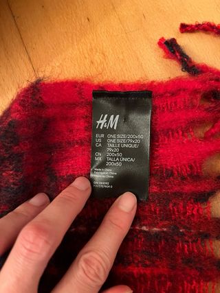 Bufanda H&M Tartán Roja y Negra