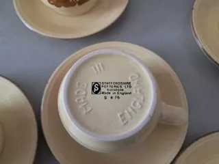 Juego 5 tazas y platos de cerámica inglesa