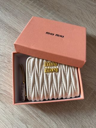 Borsa Miu Miu Bianca e Dorata