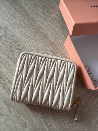 Borsa Miu Miu Bianca e Dorata