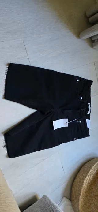 Bermudas vaqueras slim fit negras