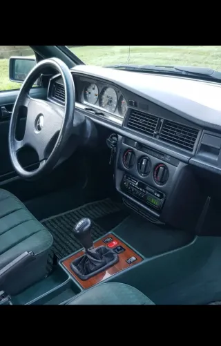 Mercedes-Benz 190 1993