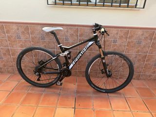 Bicicleta de Montaña Doble Suspensión