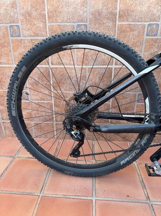 Bicicleta de Montaña Doble Suspensión