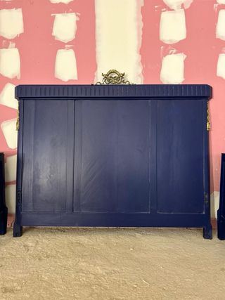 Cabecero antiguo madera azul