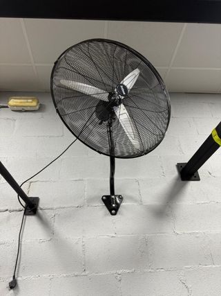 Ventilador Industrial de Pared Negro