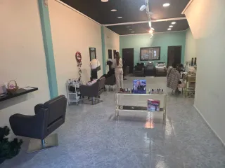 SE TRASPASA PELUQUERÍA EN FUNCIONAMIENTO – ALBAL