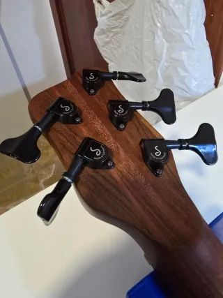 Bajo Warwick Thumb NT5 Alemán