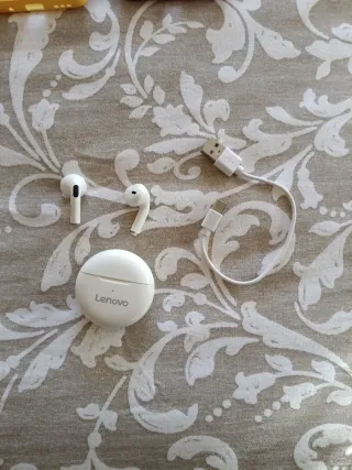 Teléfono Xiaomi Redmi Note 10 5 G.Con 3 carcasas