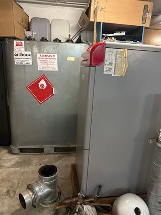 Caldera gasoil Ferroli GNK 100 + Deposito 1000l