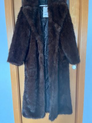Abrigo largo pelo Zara marrón T/M,L