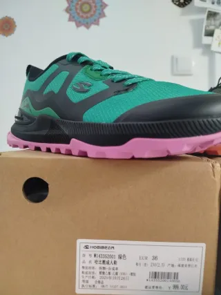 Zapatillas Hobbibear verdes y rosas Talla 36