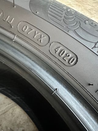 Neumáticos 235/55 R17 MICHELIN