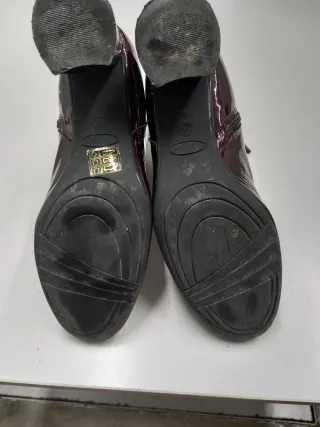 Botines burdeos charol tacón