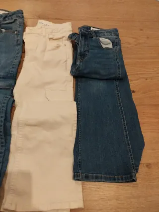 Lote 3 tejanos niña T.11-12 (azul y beige)