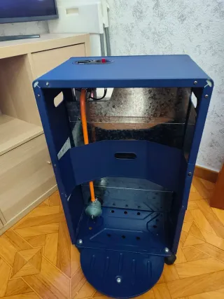 Estufa de gas Qlima azul