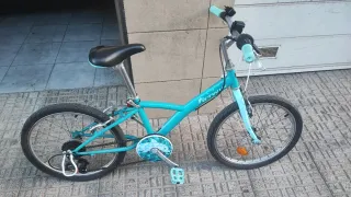 Bicicleta infantil azul