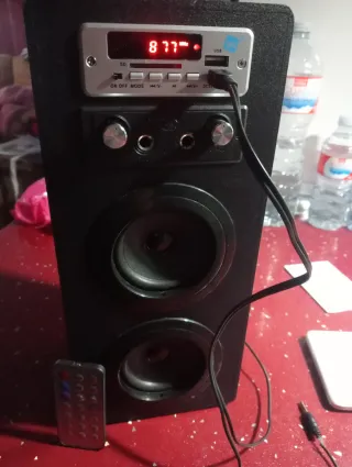 Altavoz Bluetooth Reproductor Mp3 USB/SD y Radio.