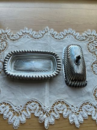 Mantequera plateada vintage