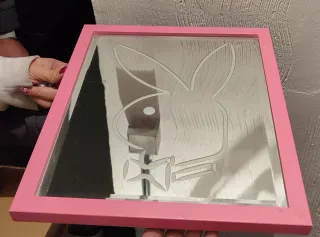 Cuadro Espejo Playboy Rosa