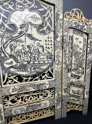 Biombo hueso tallado serigrafiado