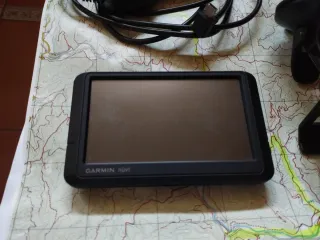 Garmin Nüvi 245w GPS Coche + Cargador