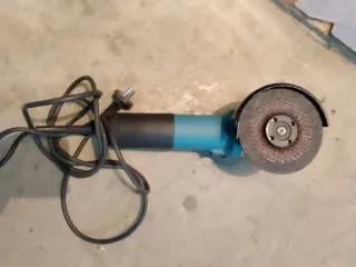 Mini Amoladora Angular Makita
