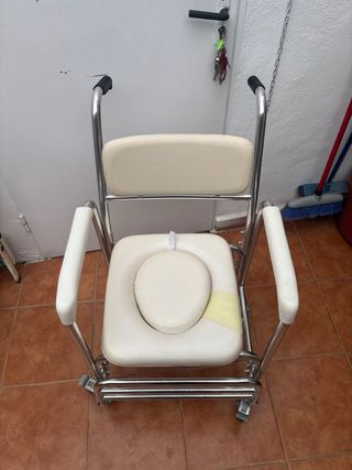 Silla ducha y WC con ruedas