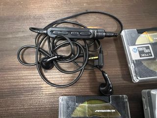 Sony Minidisc MZ N510, 5 discos minidisc.