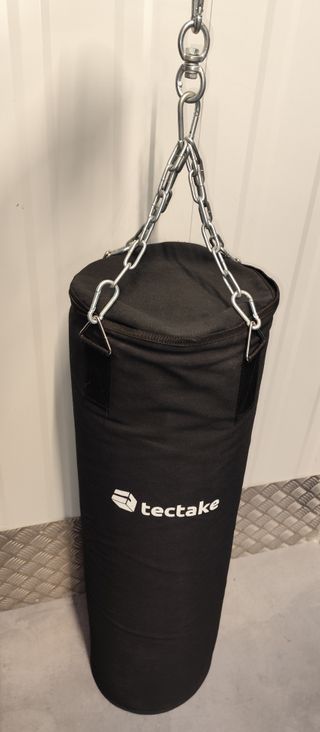 SACO DE BOXEO TECTAKE SIN RELLENO CADENA DE 4 PUNT