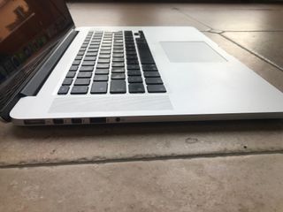 MacBook Pro 15 Late 2013 Plata, 8GB RAM, SSD 256GB