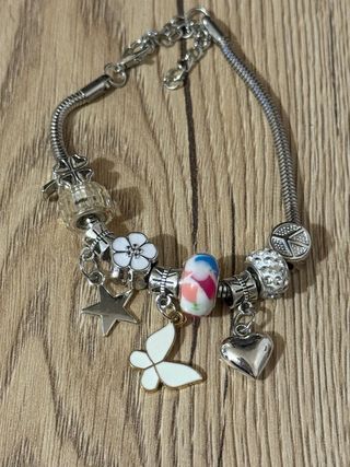 Bracciale con ciondoli