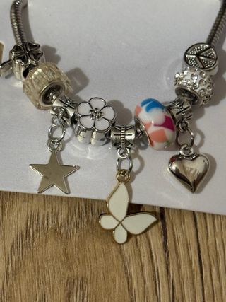 Bracciale con ciondoli