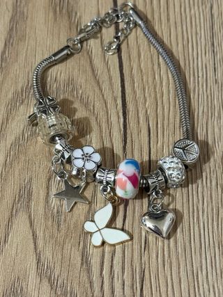 Bracciale con ciondoli