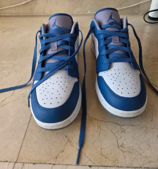 Zapatillas Jordan Low Azul/Blanco/Gris