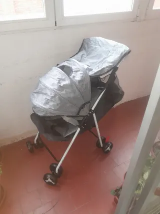 Carrito de bebé nuevo en caja