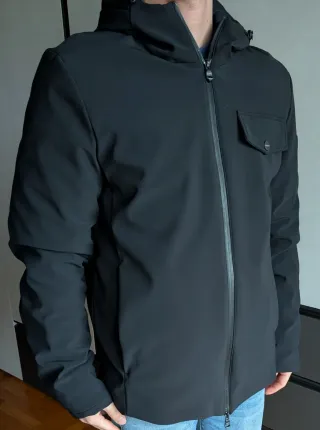 Giubbino RefrigiWear Nero con Cappuccio