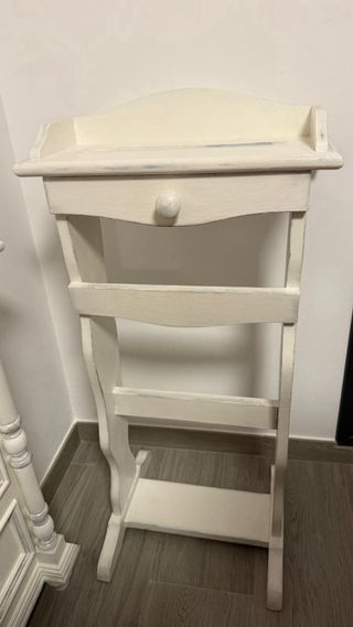 Cómoda rústica madera blanca