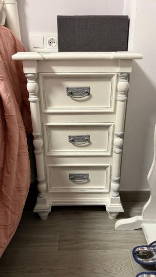 Cómoda rústica madera blanca