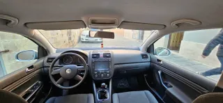 Volkswagen Golf 2004