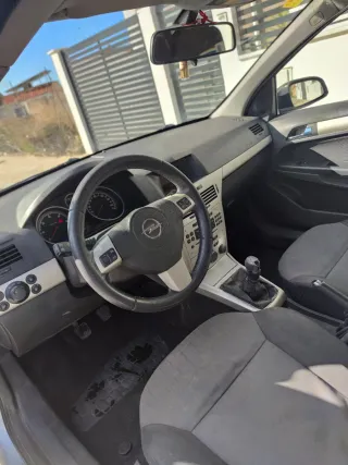 Opel Astra 2008