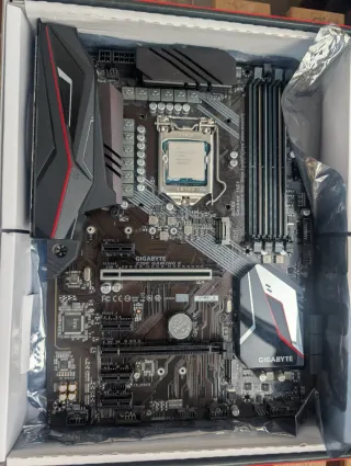 Combo Gigabyte Z390 Gaming X + CPU + 32 GB RAM