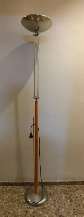 Lámpara de pie madera y metal