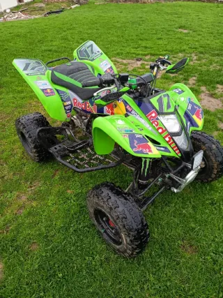 Quad Kawasaki KFX 400 Cross