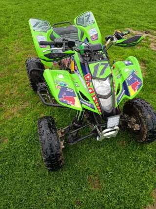 Quad Kawasaki KFX 400 Cross