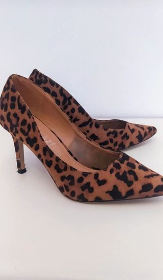Zapatos tacón animal print