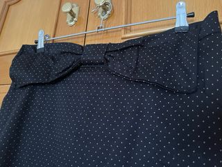 Falda Zara Negra Talla M con Lunares