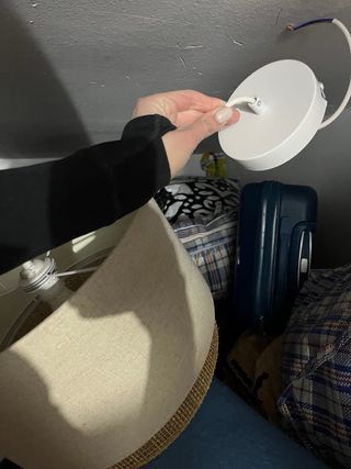 Lámpara de tela y ratán