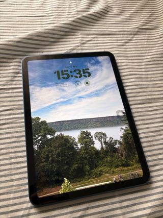 iPad 11 (A16) + Apple Pencil + Cargador